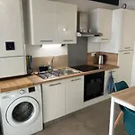 2 Hyper Centre D'agen Avec Garage Et Terrasse Apartamento *
