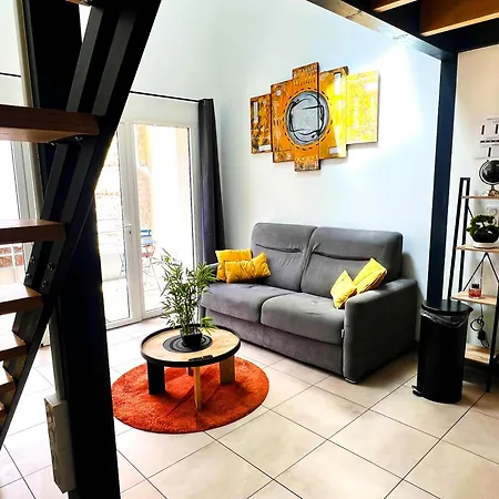 2 Hyper Centre D'agen Avec Garage Et Terrasse *